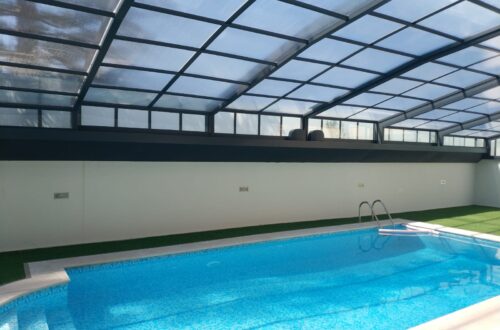 Sistemas de seguridad anti-intrusión en cubiertas de piscina: protección integral · Cubrima
